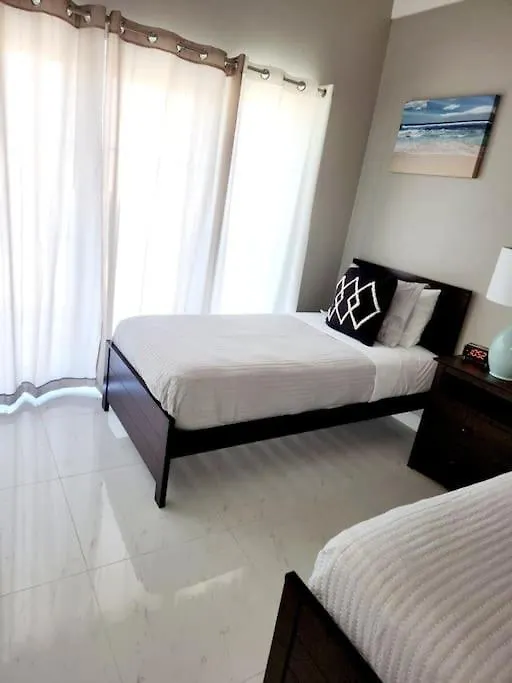 펜션 Brand New Luxurious Townhouse In Negril 빌라