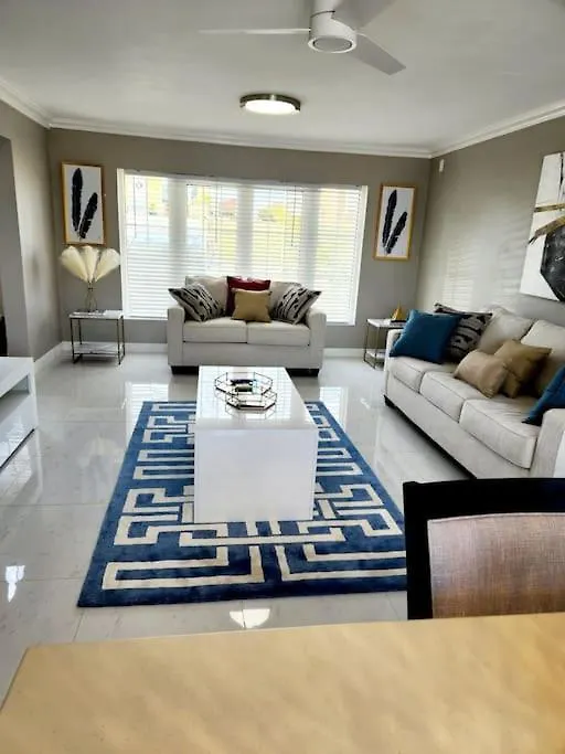 Brand New Luxurious Townhouse In Negril Villa Holiday home