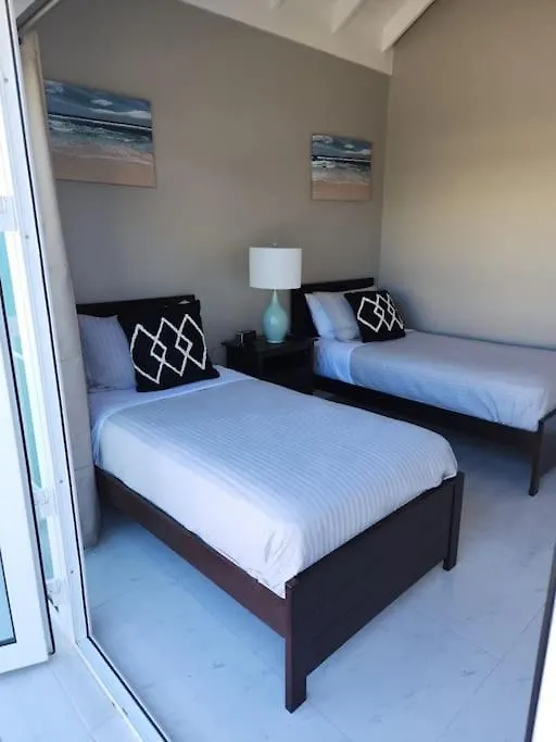 Brand New Luxurious Townhouse In Negril Villa