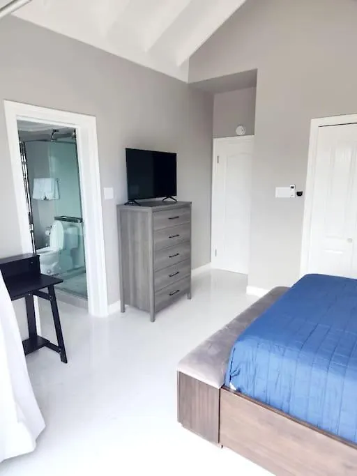 Holiday home Brand New Luxurious Townhouse In Negril Villa