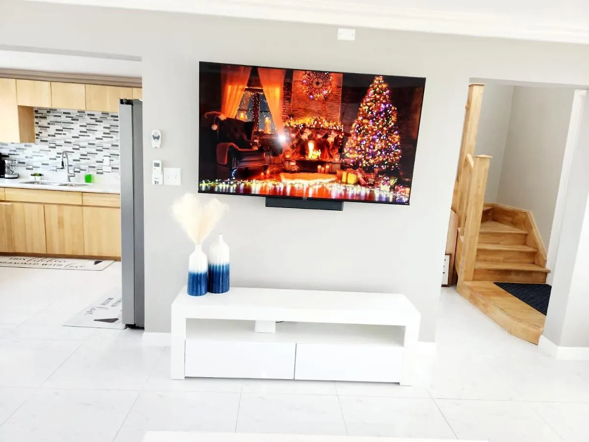 Holiday home Brand New Luxurious Townhouse In Negril Villa Jamaica